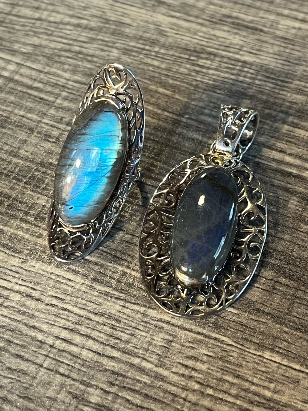 Sterling Silver Blue Labradorite Oval Pendant and Ring Set. Sz 7